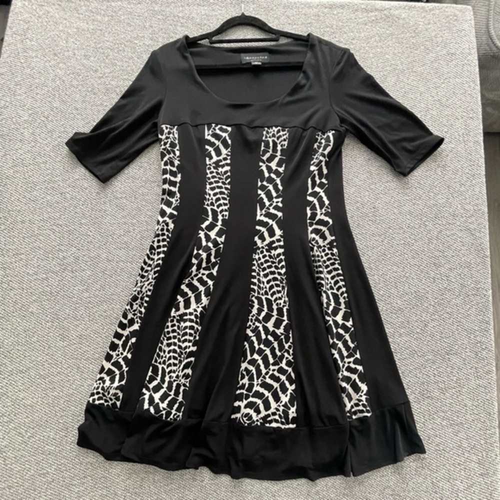 Connected Apparel Black and White Square Neck Mini Dress
